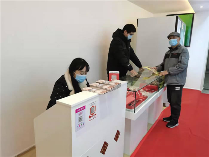 四川中青旅綿陽(yáng)分社、綿陽(yáng)市中旅假日旅行社、綿陽(yáng)自來(lái)文化傳播有限公司24H自助售貨服務(wù)盛大開(kāi)業(yè)