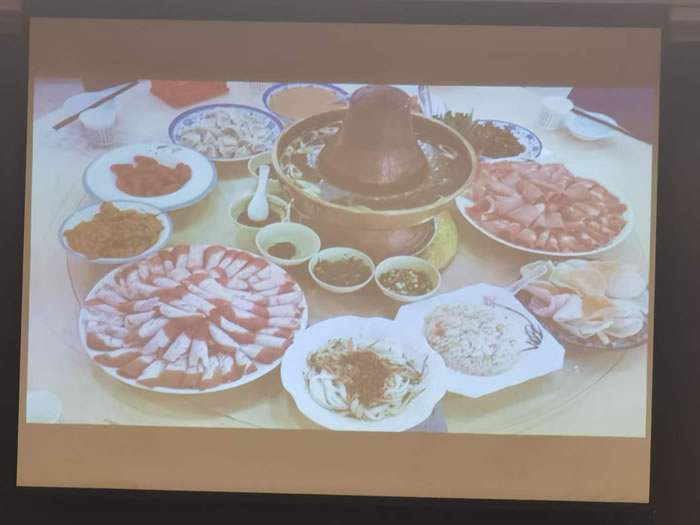 綿陽中旅行假日旅行社舉行胡楊林、南疆專列推薦會